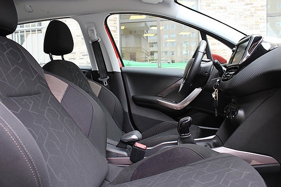 Peugeot 2008 17 of 23