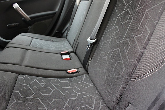 Peugeot 2008 15 of 23