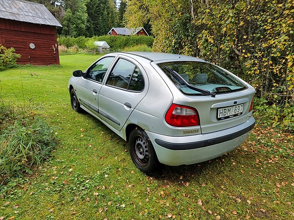 Renault Megane I 4 of 10