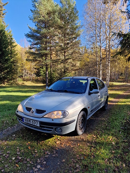 Renault Megane I 11 of 13