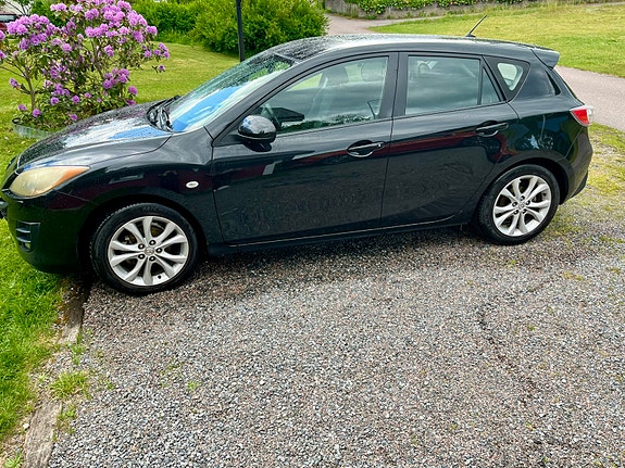 Mazda 3 2 of 4