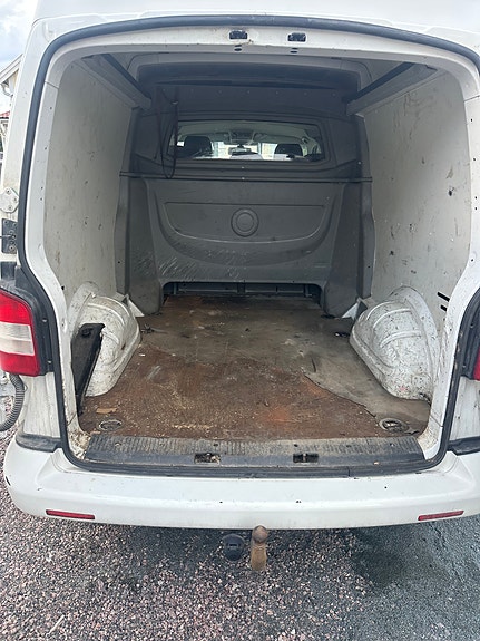 Volkswagen Transporter 3 of 6