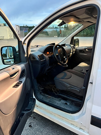 Peugeot Expert 8 of 8