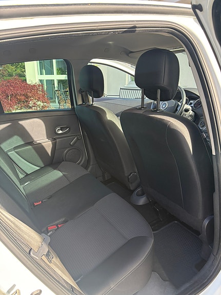 Renault Clio 6 of 7