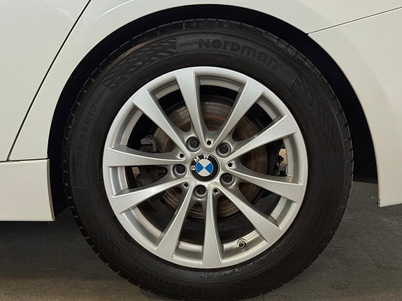 BMW 318d 10 of 21