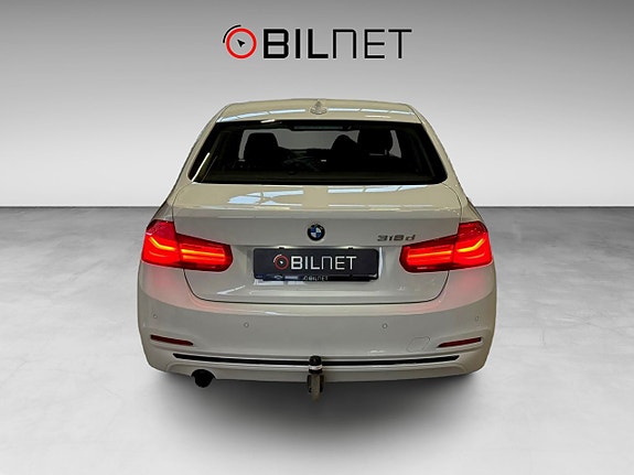 BMW 318d 8 of 21