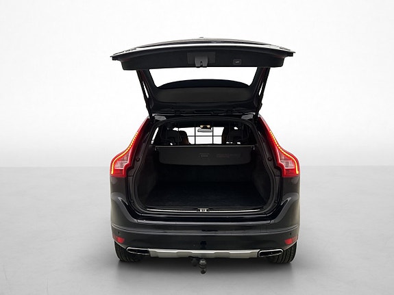 Volvo XC60 9 of 29