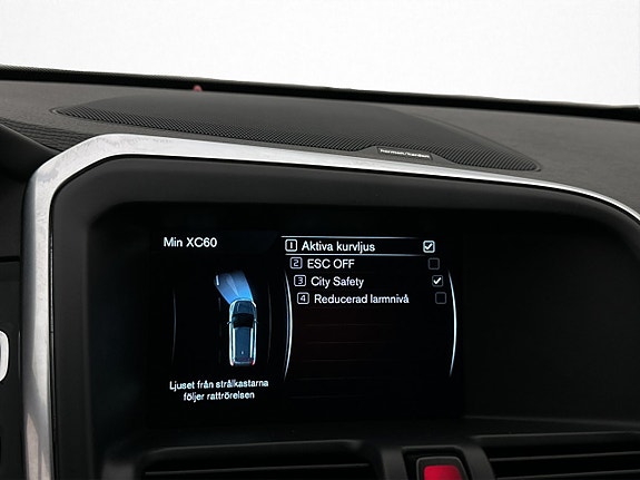 Volvo XC60 20 of 29