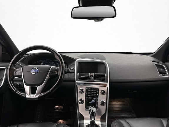 Volvo XC60 17 of 29