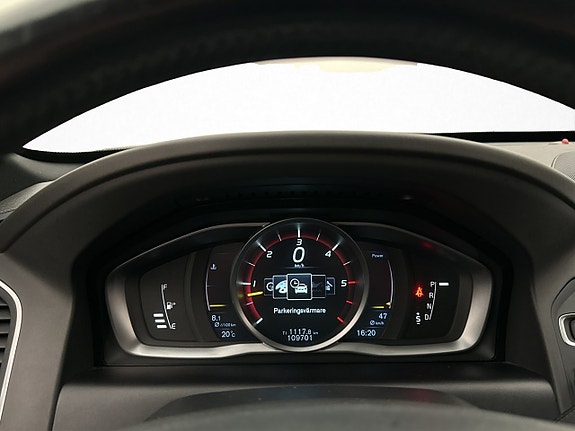 Volvo XC60 14 of 29