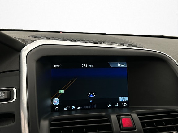 Volvo XC60 15 of 29