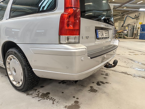 Volvo V70 8 of 15