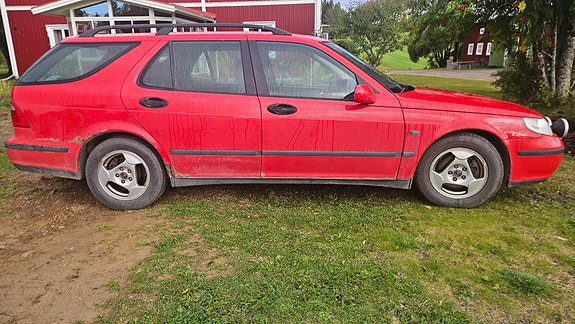 Saab 9-5 4 of 4
