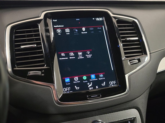 Volvo XC90 24 of 30