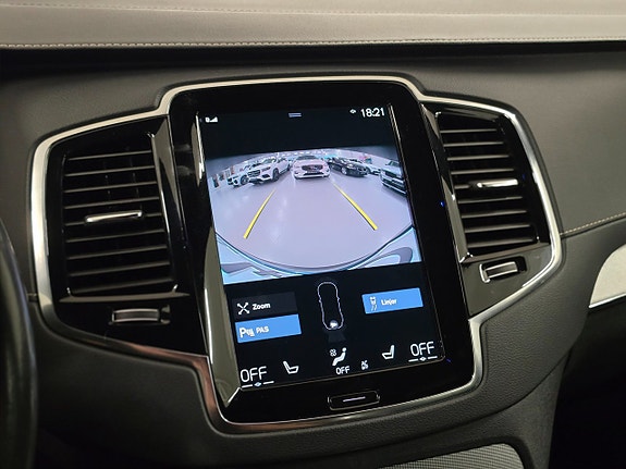 Volvo XC90 25 of 30