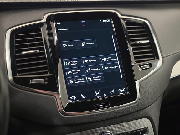 Volvo XC90 23 of 30