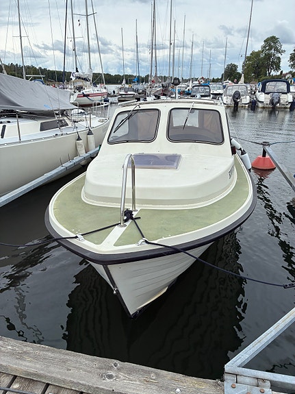 Botnia 23 snipa med Volvo Penta MD7B 4 of 5