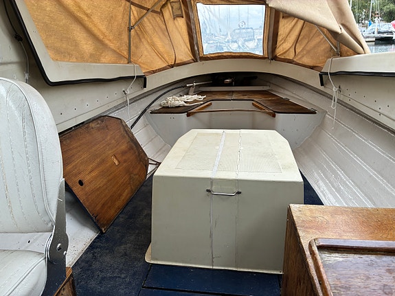 Botnia 23 snipa med Volvo Penta MD7B 3 of 5