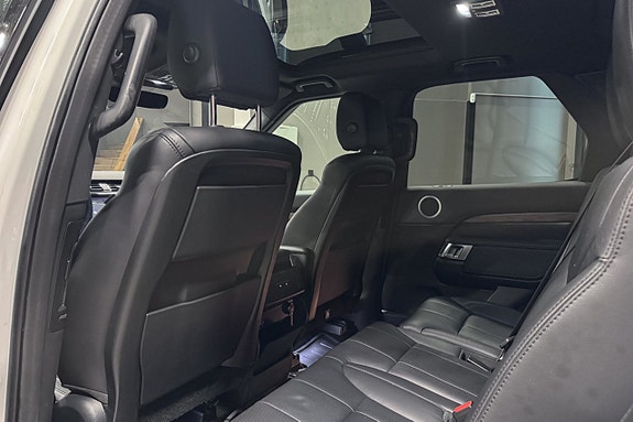 Land Rover Discovery 12 of 21