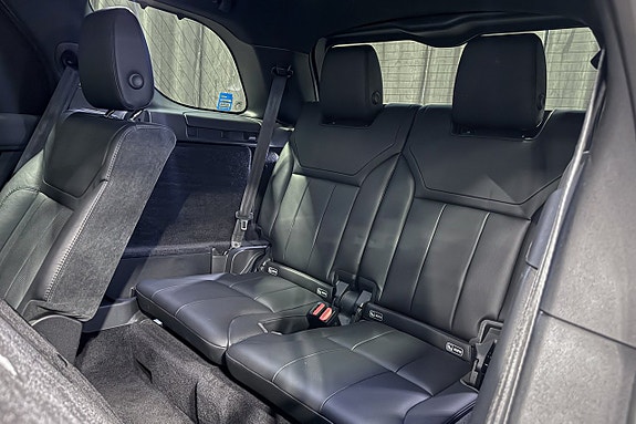 Land Rover Discovery 13 of 21