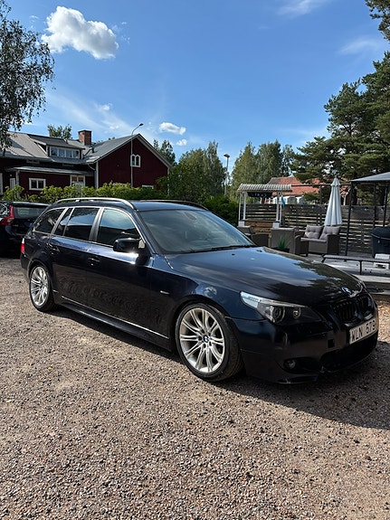 BMW 530d 2 of 8