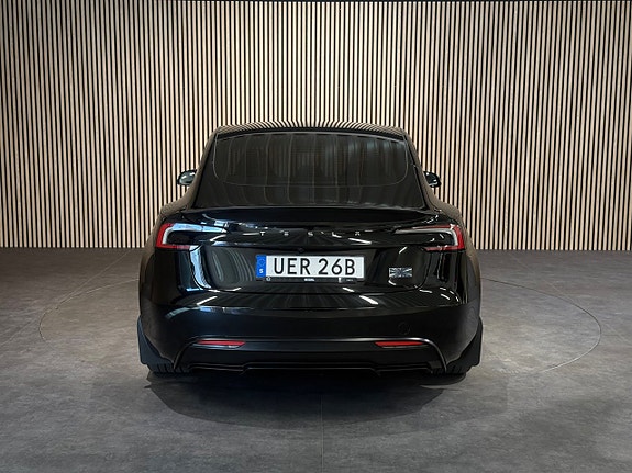 Tesla Model 3 5 of 29