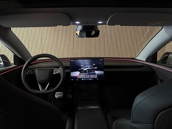 Tesla Model 3 17 of 29