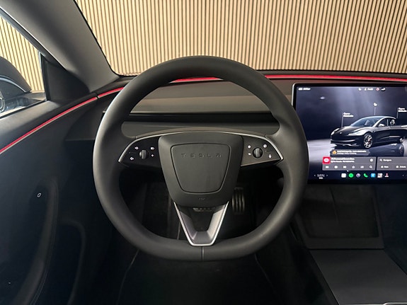 Tesla Model 3 18 of 29