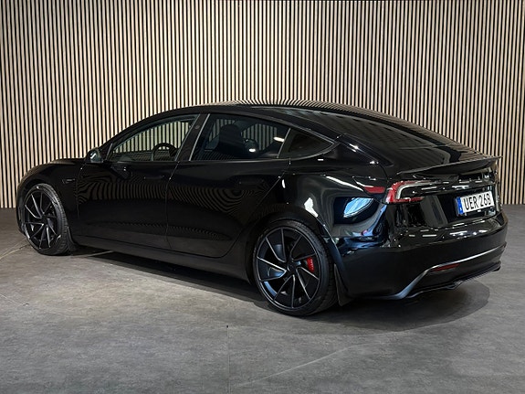 Tesla Model 3 6 of 29