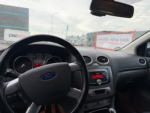 Ford Focus 6 of 9
