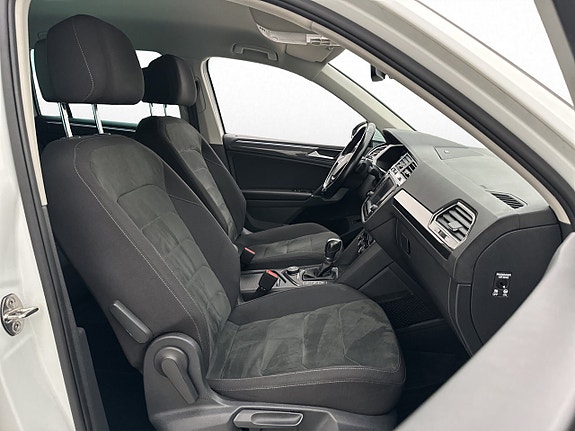 Volkswagen Tiguan 10 of 30
