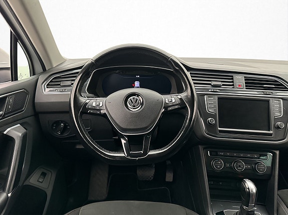 Volkswagen Tiguan 11 of 30