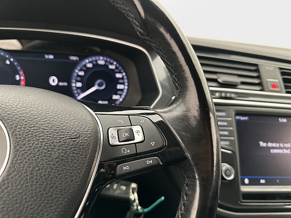 Volkswagen Tiguan 17 of 30