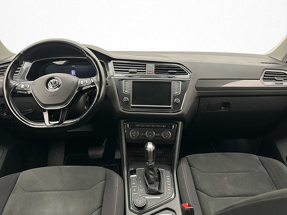 Volkswagen Tiguan 15 of 30