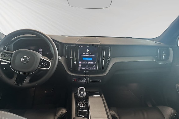 Volvo XC60 9 of 24