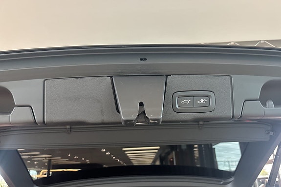 Volvo XC60 13 of 24