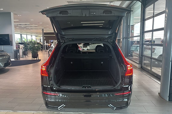 Volvo XC60 15 of 24