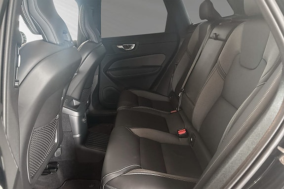 Volvo XC60 8 of 24