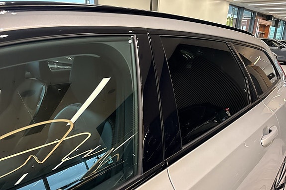 Volvo V90 16 of 30