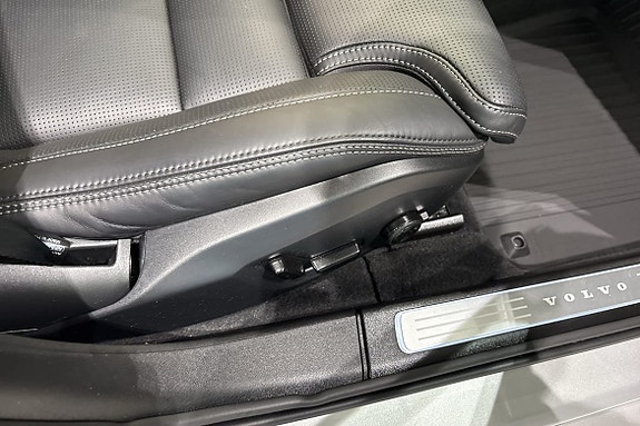 Volvo V90 22 of 30