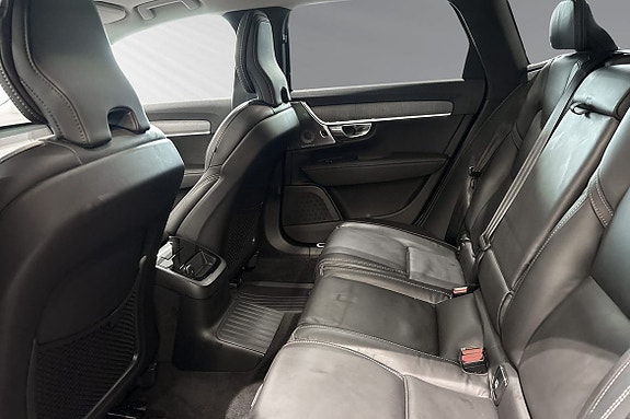 Volvo V90 8 of 30