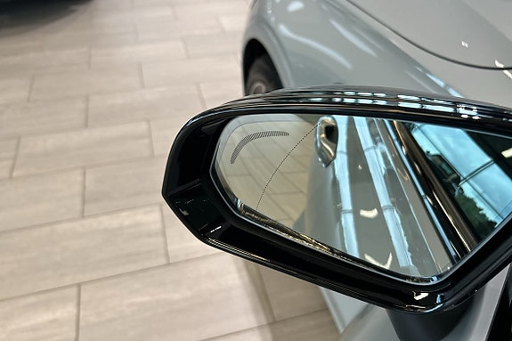 Volvo V60 14 of 25