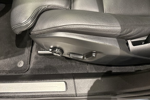 Volvo XC60 21 of 30