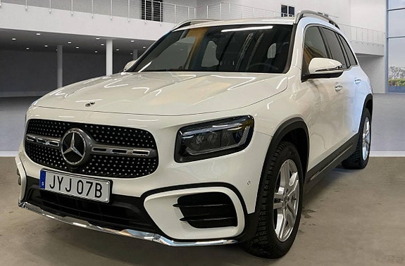 Mercedes-Benz GLB200