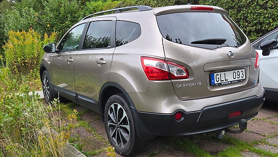 Nissan Qashqai+2 6 of 17