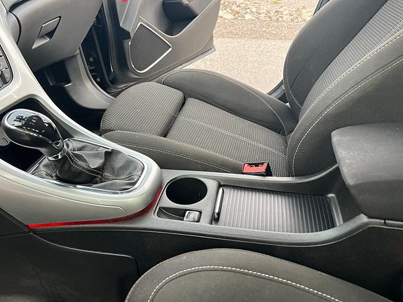 Opel Astra 9 of 30