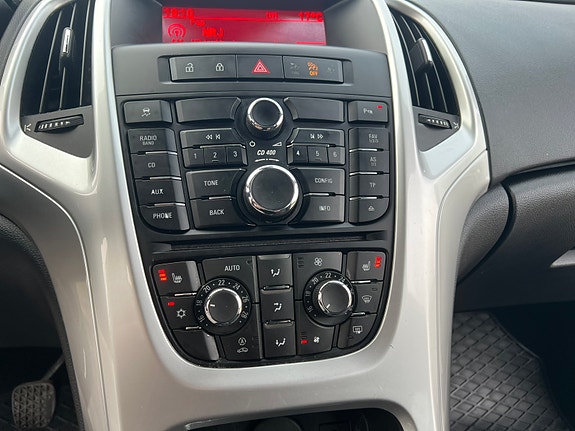 Opel Astra 8 of 30