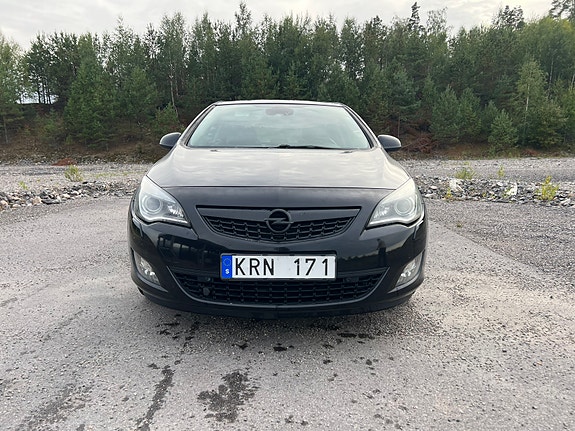 Opel Astra 2 of 30