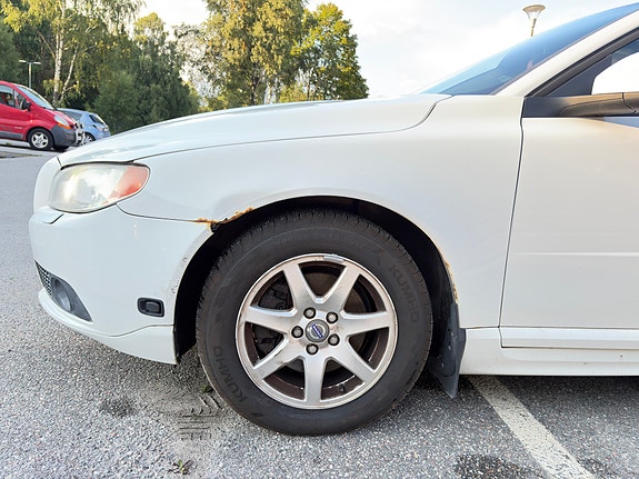 Volvo V70 5 of 9