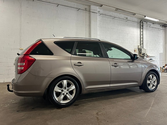 Kia Ceed 3 of 10
